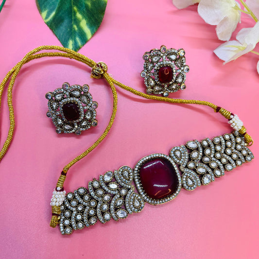 Sarika Kundan Designer Choker Set