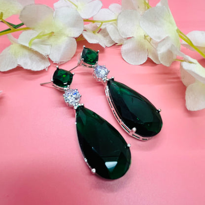 Aisha Silver Polish Emerald CZ Designer Necklace Set
