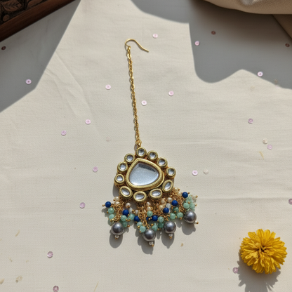 Traditional Heavy Bridal Kundan Grey Polki Drop Necklace and Mangtikka Set