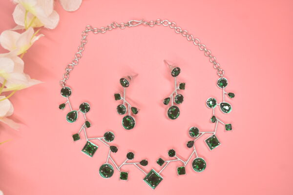 AD Emerald Necklace Set